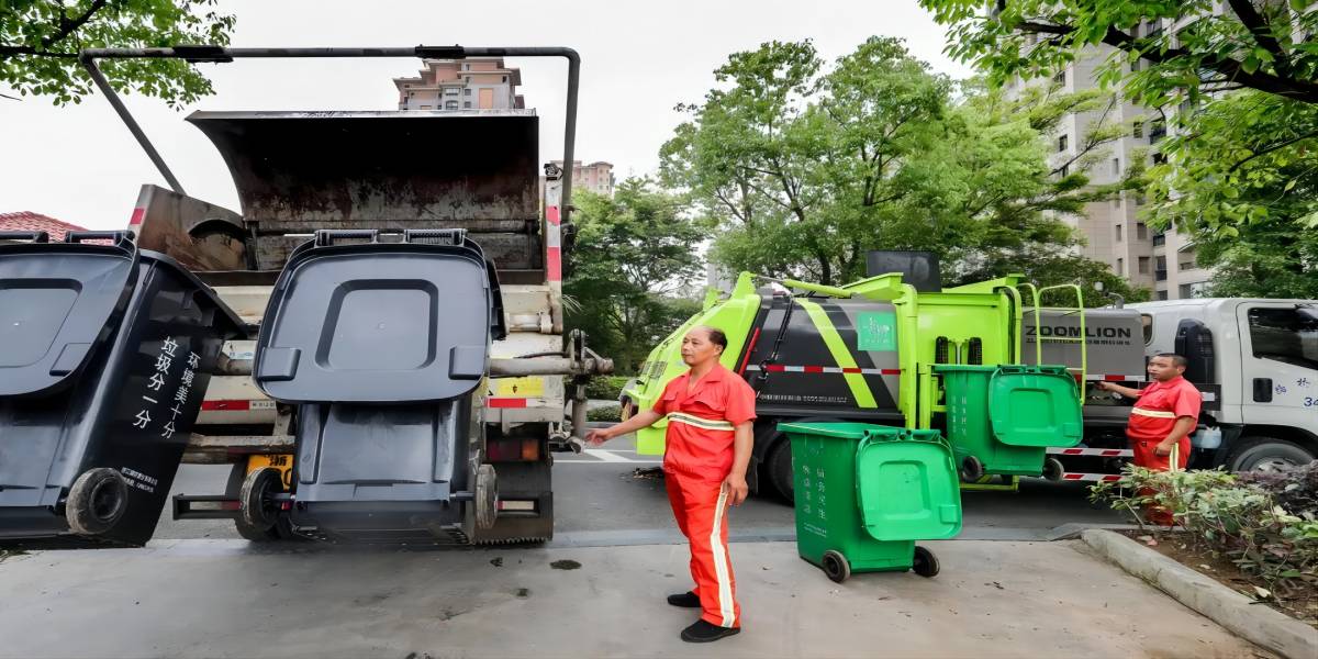 垃圾（jī）清運